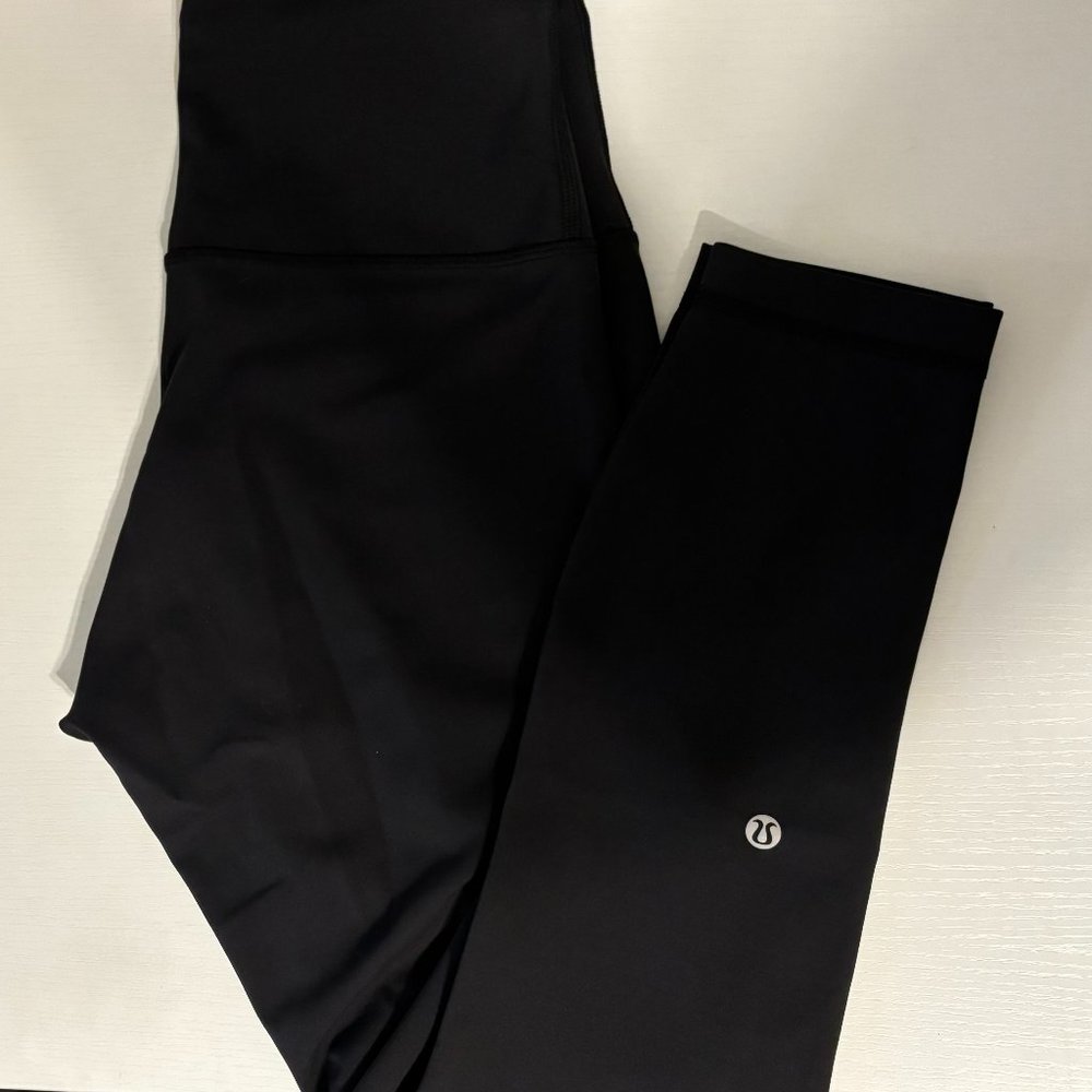 Lululemon Size 8 25 in. Black Wunder Train leggings